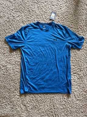 Under Armour Men’s Royal Blue Short Sleeve Performance Tee size medium NWT